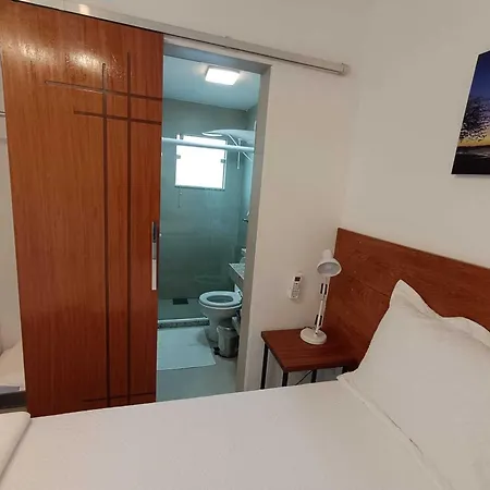 Confortável Suíte, 50mt Praia de Manguinhos Búzios-2